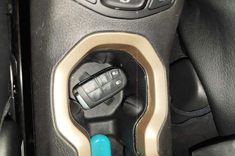 Used Jeep Renegade 2018 Connected Large Screen Version 180T Automatic Jingneng Version Interior 1