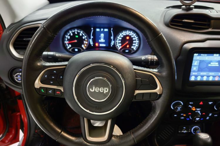 Used Jeep Renegade 2018 Connected Large Screen Version 180T Automatic Jingneng Version Interior 5