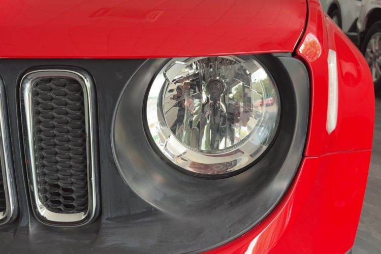 Used Jeep Renegade 2018 Connected Large Screen Version 180T Automatic High-Energy Edition Left Front Headlight