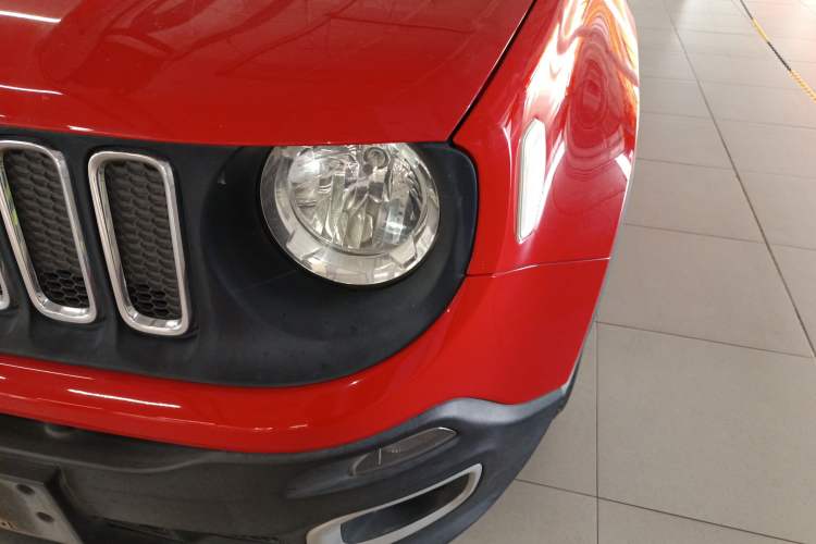 Used Jeep Renegade 2018 Connected Large Screen Version 180T Automatic High-Energy Edition Left Front Headlight