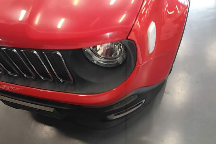 Used Jeep Renegade 2018 Connected Large Screen Version 180T Automatic Jingneng Version Left Front Headlight