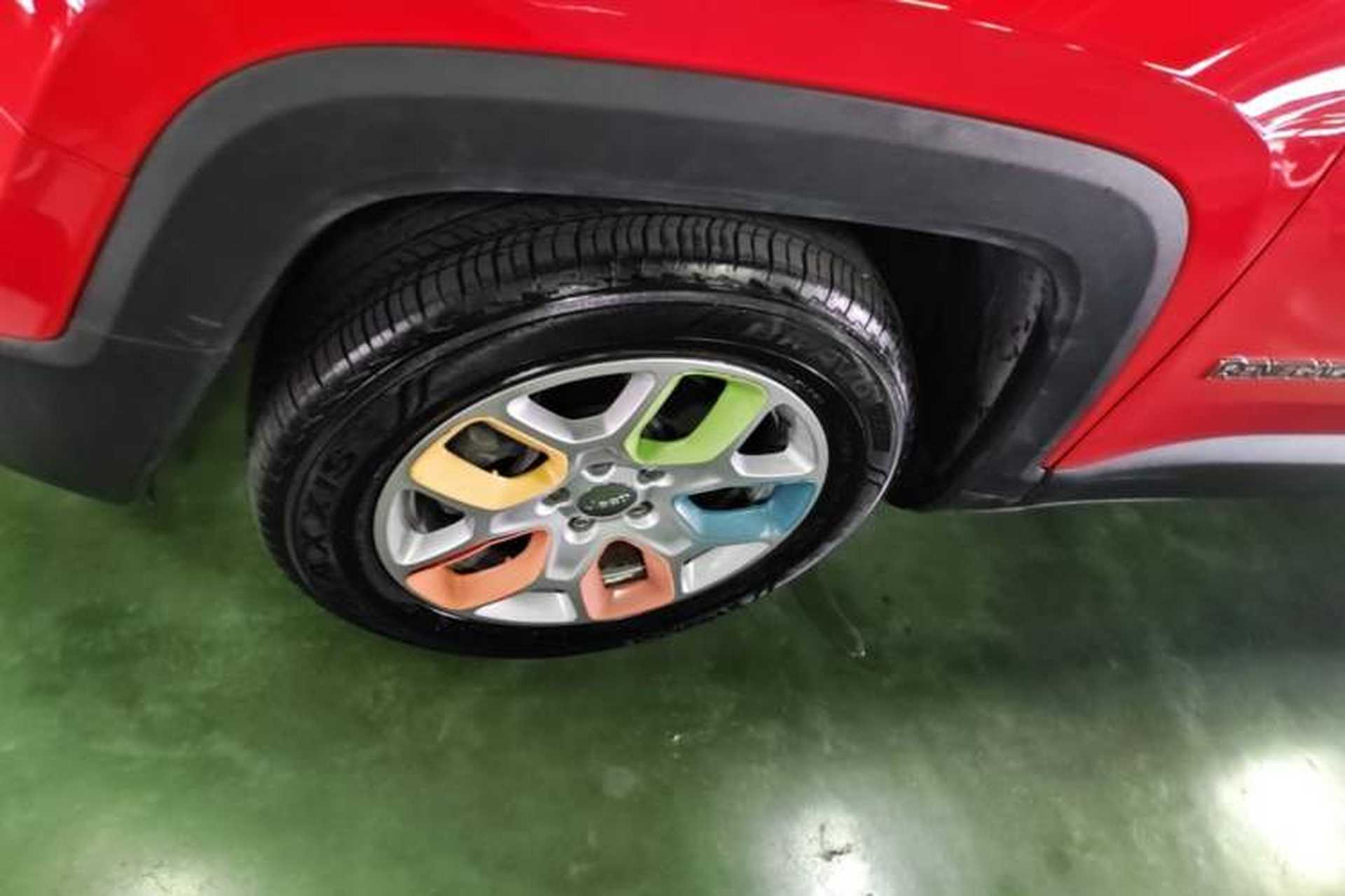 Used Jeep Renegade 2018 Connected Large Screen Version 180T Automatic Jingneng Version Left Front Wheel Hub