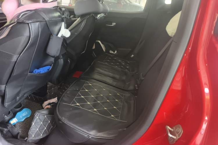 Used Jeep Renegade 2018 Connected Large Screen Version 180T Automatic High-Energy Edition Left Rear Seat