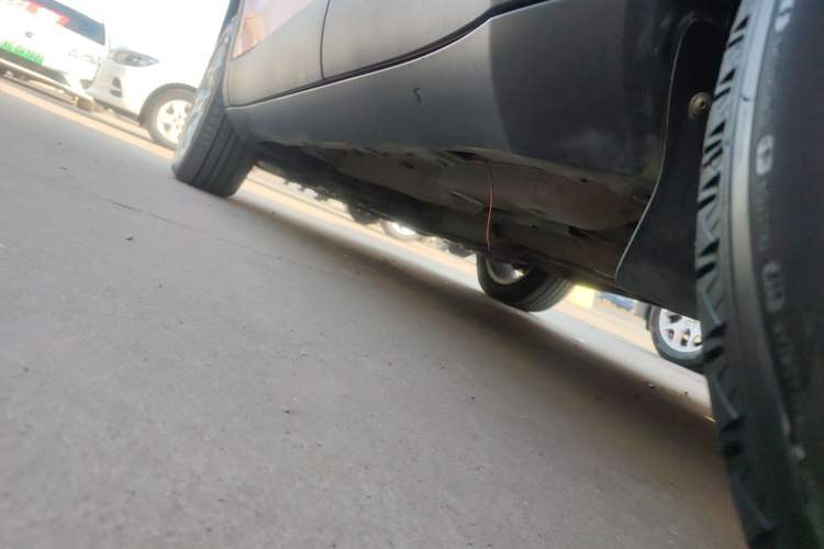 Used Jeep Renegade 2018 Connected Large Screen Version 180T Automatic High-Energy Edition Left Side Sill