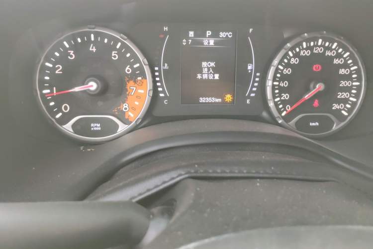 Used Jeep Renegade 2018 Connected Large Screen Version 180T Automatic Jingneng Version Odometer Close Up