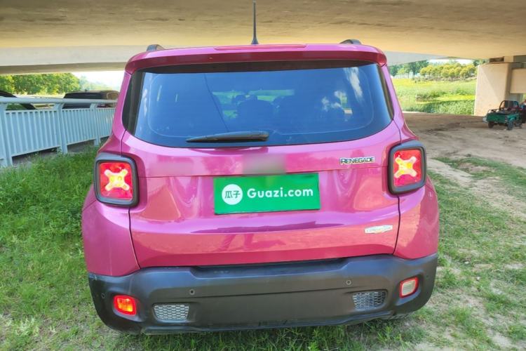 Used Jeep Renegade 2018 Connected Large Screen Version 180T Automatic High-Energy Edition Rear