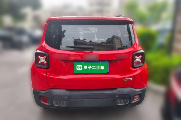 Used Jeep Renegade 2018 Connected Large Screen Version 180T Automatic High-Energy Edition Rear