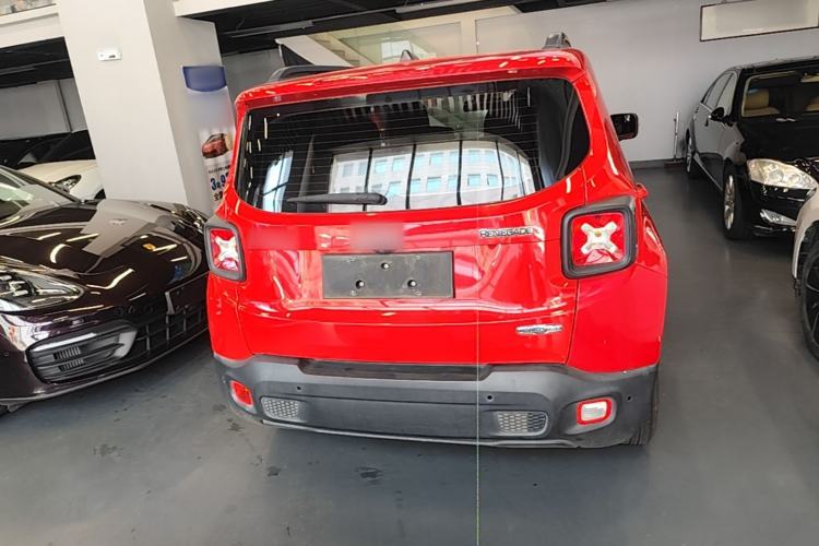 Used Jeep Renegade 2018 Connected Large Screen Version 180T Automatic Jingneng Version Rear