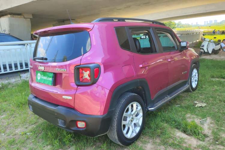 Used Jeep Renegade 2018 Connected Large Screen Version 180T Automatic High-Energy Edition Rear Right 45 Deg