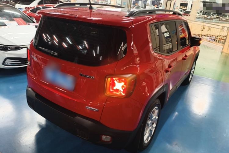 Used Jeep Renegade 2018 Connected Large Screen Version 180T Automatic High-Energy Edition Rear Right 45 Deg