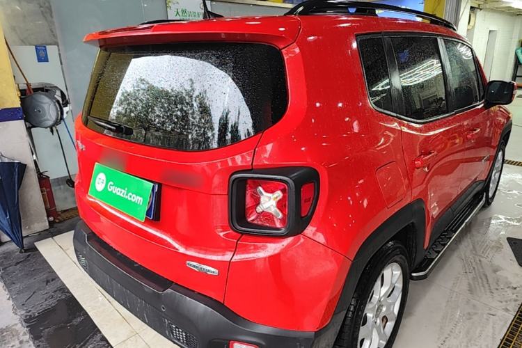 Used Jeep Renegade 2018 Connected Large Screen Version 180T Automatic High-Energy Edition Rear Right 45 Deg