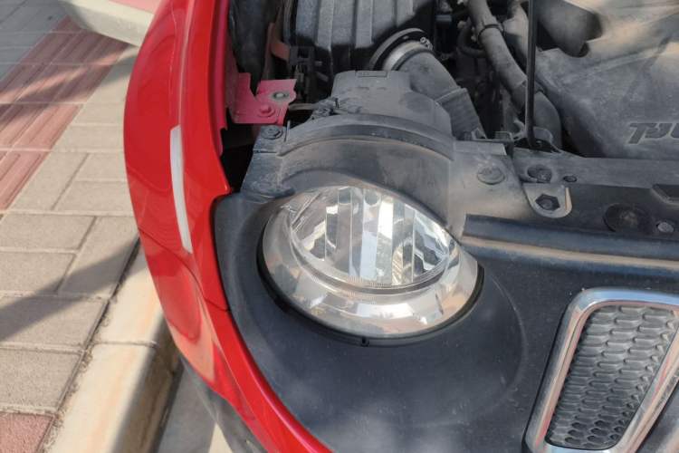 Used Jeep Renegade 2018 Connected Large Screen Version 180T Automatic High-Energy Edition Right Front Headlight