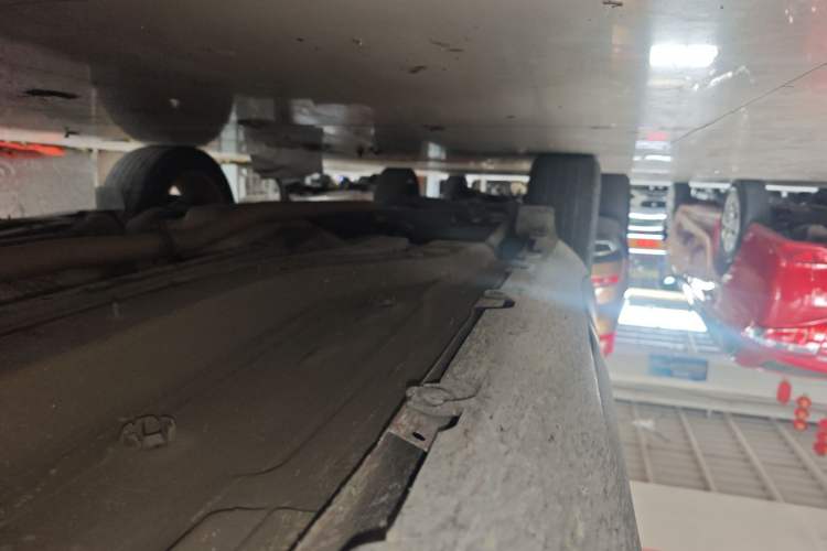 Used Jeep Renegade 2018 Connected Large Screen Version 180T Automatic High-Energy Edition Right Side Sill