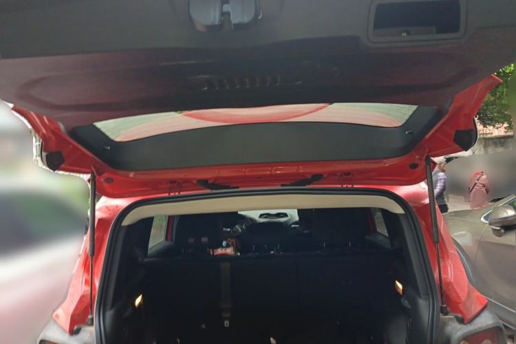 Used Jeep Renegade 2018 Connected Large Screen Version 180T Automatic High-Energy Edition Trunk