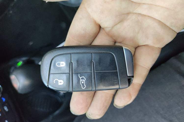 Used Jeep Renegade 2018 Connected Large Screen Version 180T Automatic Jingneng Version Vehicle Key