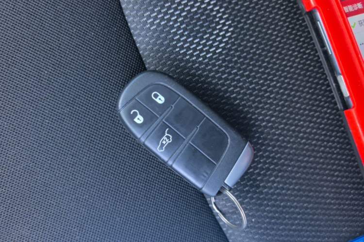 Used Jeep Renegade 2018 Connected Large Screen Version 180T Automatic Jingneng Version Vehicle Key