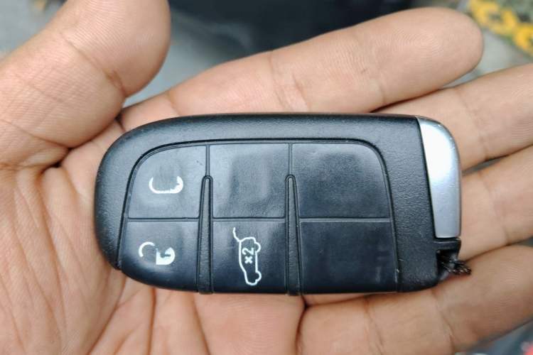 Used Jeep Renegade 2018 Connected Large Screen Version 180T Automatic Jingneng Version Vehicle Key