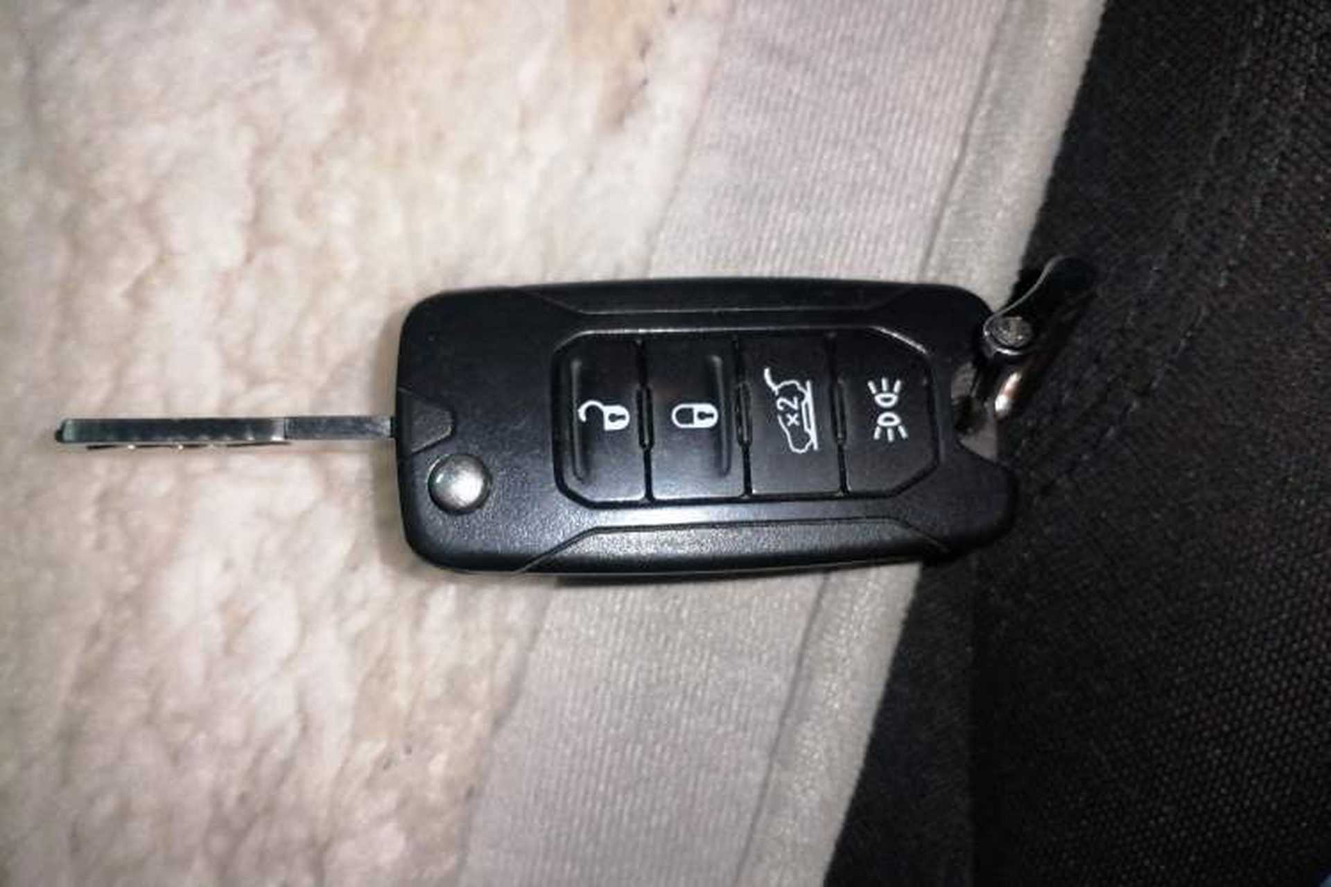 Used Jeep Renegade 2018 Connected Large Screen Version 180T Automatic High-Energy Edition Vehicle Key