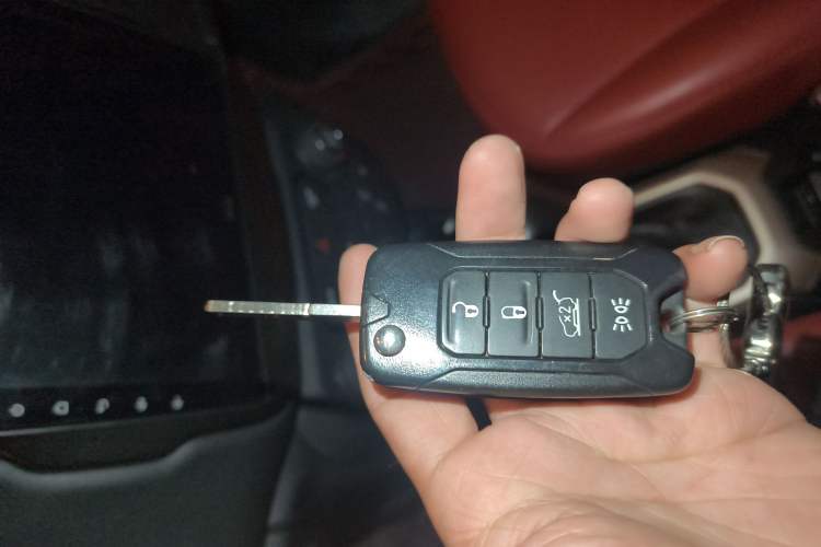 Used Jeep Renegade 2018 Connected Large Screen Version 180T Automatic High-Energy Edition Vehicle Key