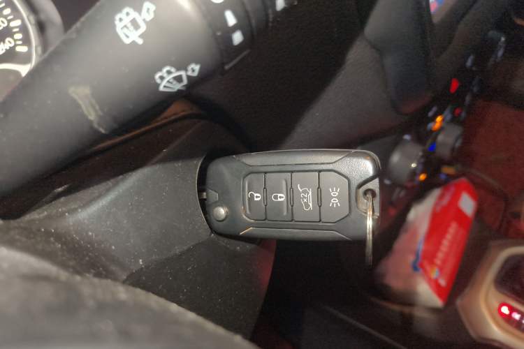 Used Jeep Renegade 2018 Connected Large Screen Version 180T Automatic High-Energy Edition Vehicle Key