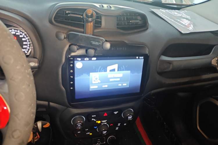 Used Jeep Renegade 2018 Connected Large Screen Version 180T Automatic High-Energy Edition Audio And AC Panel