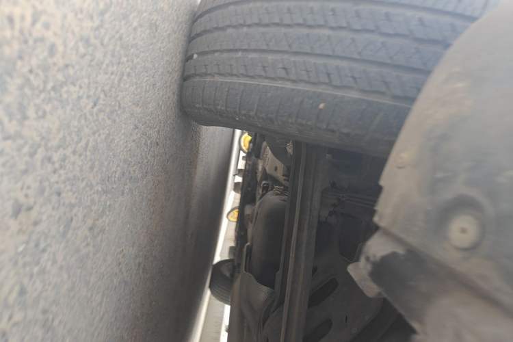 Used Jeep Renegade 2018 Connected Large Screen Version 180T Automatic High-Energy Edition Chassis Rear Left