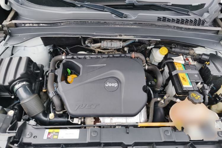 Used Jeep Renegade 2018 Connected Large Screen Version 180T Automatic High-Energy Edition Engine Bay