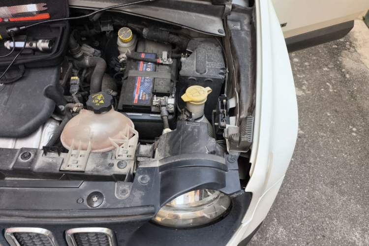 Used Jeep Renegade 2018 Connected Large Screen Version 180T Automatic High-Energy Edition Engine Bay Left
