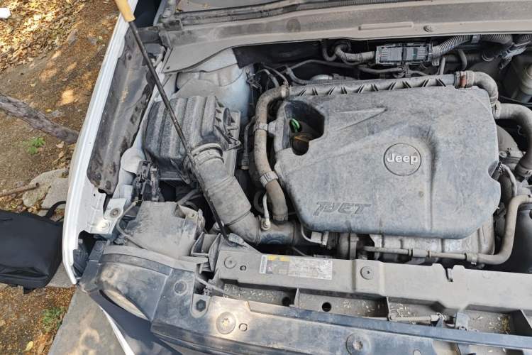 Used Jeep Renegade 2018 Connected Large Screen Version 180T Automatic High-Energy Edition Engine Bay Right