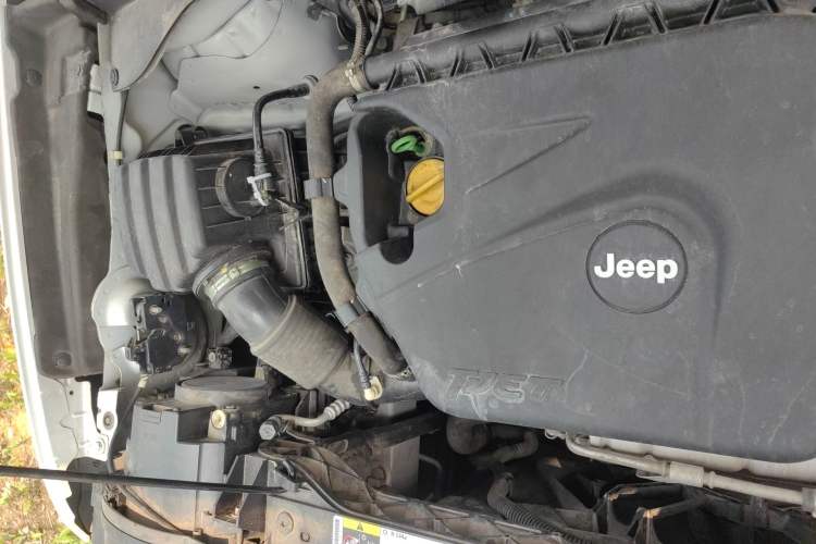 Used Jeep Renegade 2018 Connected Large Screen Version 180T Automatic Jingneng Version Engine Bay Right
