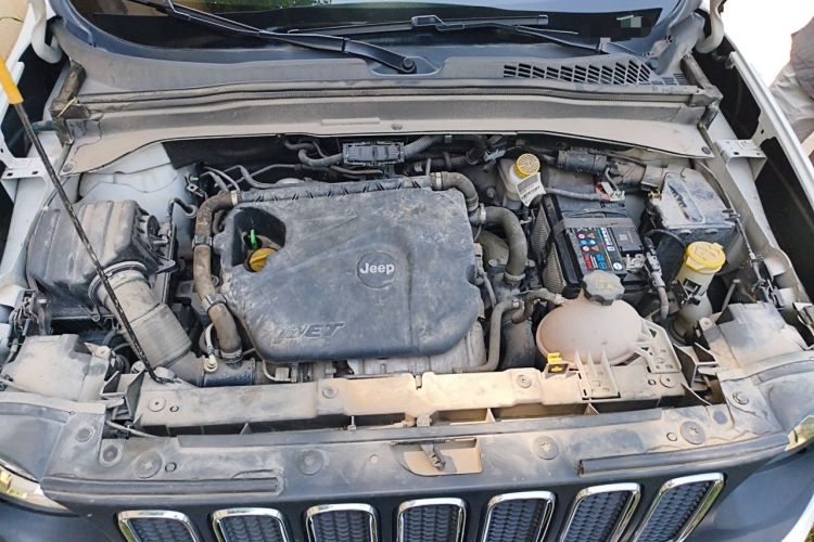 Used Jeep Renegade 2018 Connected Large Screen Version 180T Automatic Jingneng Version Engine Bay