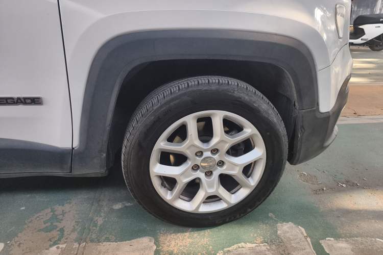 Used Jeep Renegade 2018 Connected Large Screen Version 180T Automatic High-Energy Edition Exterior 1