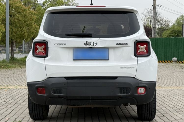 Used Jeep Renegade 2018 Connected Large Screen Version 180T Automatic Kinetic Edition+ Exterior 2