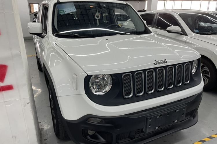 Used Jeep Renegade 2018 Connected Large Screen Version 180T Automatic Kinetic Edition+ Exterior 2