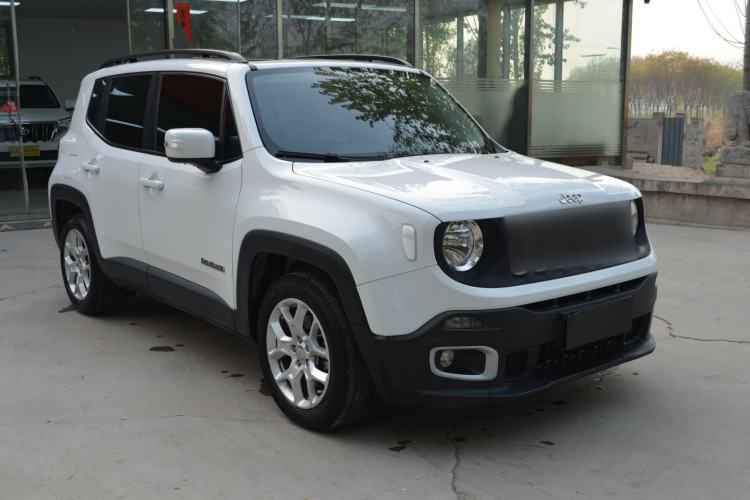 Used Jeep Renegade 2018 Connected Large Screen Version 180T Automatic High-Energy Edition Exterior 2