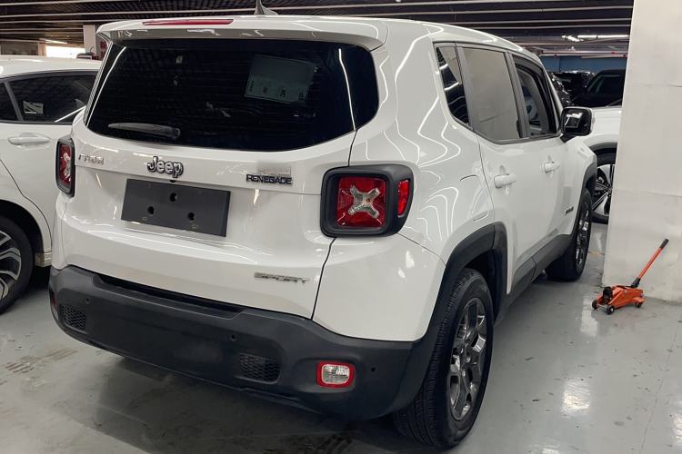 Used Jeep Renegade 2018 Connected Large Screen Version 180T Automatic Kinetic Edition+ Exterior 3
