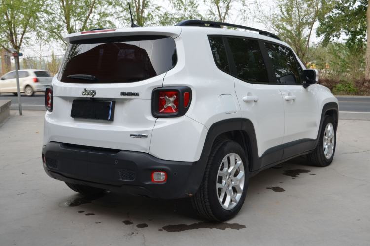 Used Jeep Renegade 2018 Connected Large Screen Version 180T Automatic High-Energy Edition Exterior 3