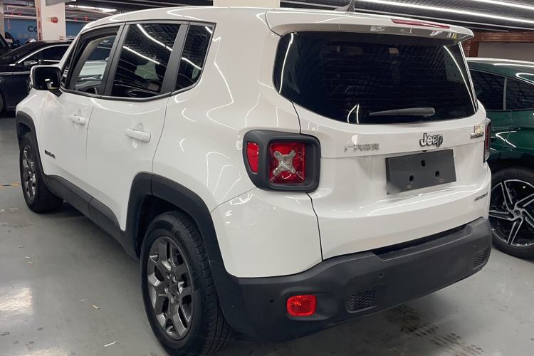 Used Jeep Renegade 2018 Connected Large Screen Version 180T Automatic Kinetic Edition+ Exterior 5