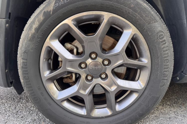 Used Jeep Renegade 2018 Connected Large Screen Version 180T Automatic Kinetic Edition+ Exterior 8