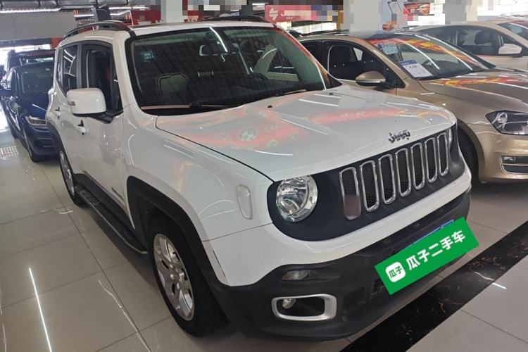 Used Jeep Renegade 2018 Connected Large Screen Version 180T Automatic High-Energy Edition Front Right 45 Deg