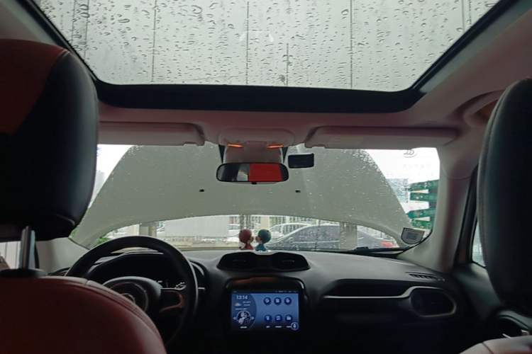 Used Jeep Renegade 2018 Connected Large Screen Version 180T Automatic Jingneng Version Headliner