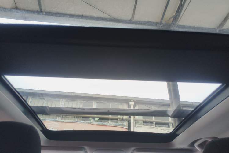 Used Jeep Renegade 2018 Connected Large Screen Version 180T Automatic High-Energy Edition Headliner