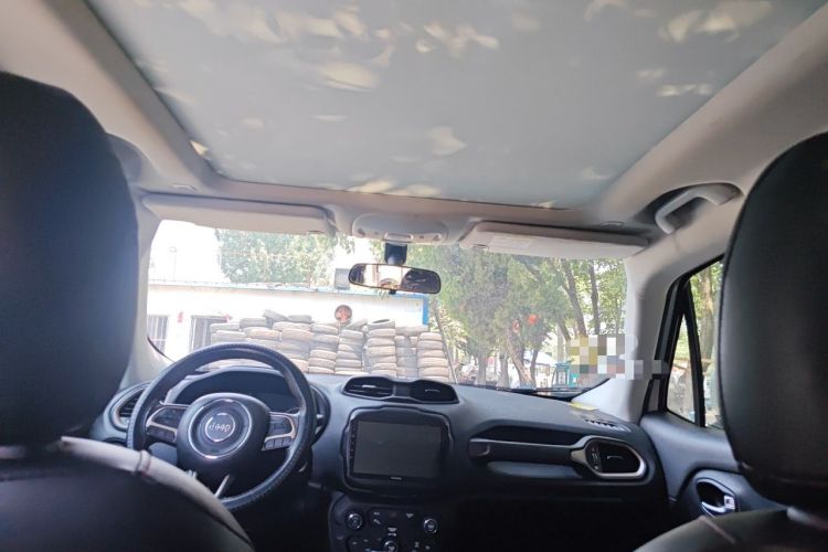 Used Jeep Renegade 2018 Connected Large Screen Version 180T Automatic High-Energy Edition Headliner