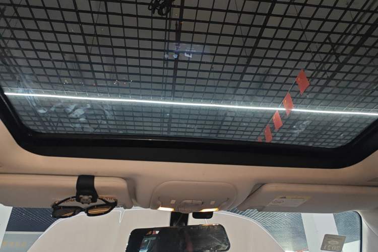 Used Jeep Renegade 2018 Connected Large Screen Version 180T Automatic High-Energy Edition Headliner
