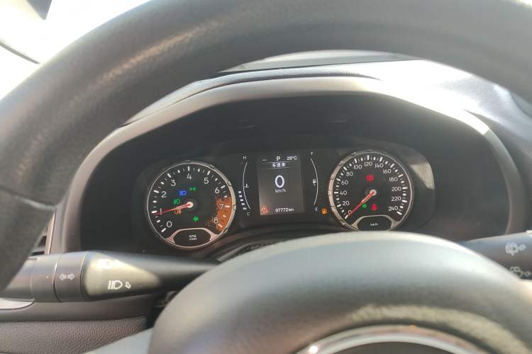 Used Jeep Renegade 2018 Connected Large Screen Version 180T Automatic High-Energy Edition Instrument Cluster