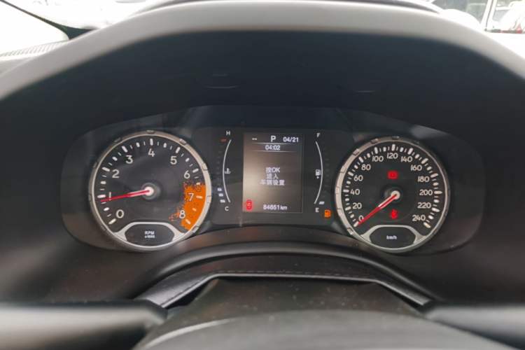 Used Jeep Renegade 2018 Connected Large Screen Version 180T Automatic High-Energy Edition Instrument Cluster