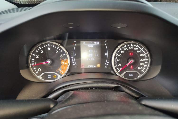 Used Jeep Renegade 2018 Connected Large Screen Version 180T Automatic Jingneng Version Instrument Cluster