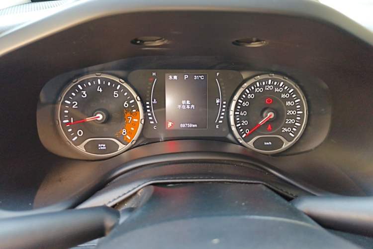 Used Jeep Renegade 2018 Connected Large Screen Version 180T Automatic Jingneng Version Instrument Cluster