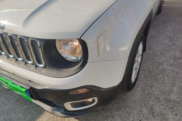 Used Jeep Renegade 2018 Connected Large Screen Version 180T Automatic High-Energy Edition Left Front Headlight