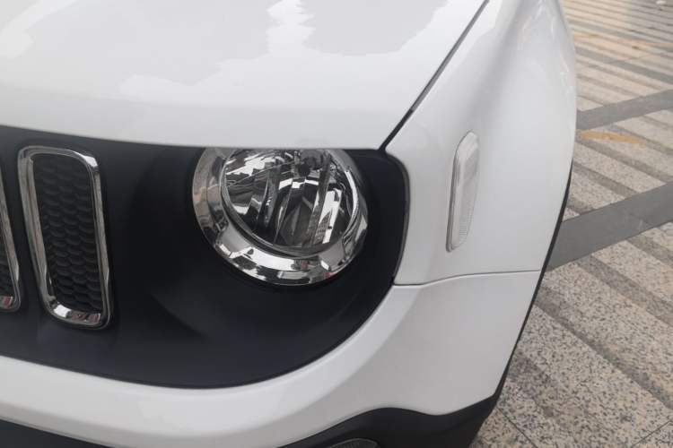 Used Jeep Renegade 2018 Connected Large Screen Version 180T Automatic High-Energy Edition Left Front Headlight